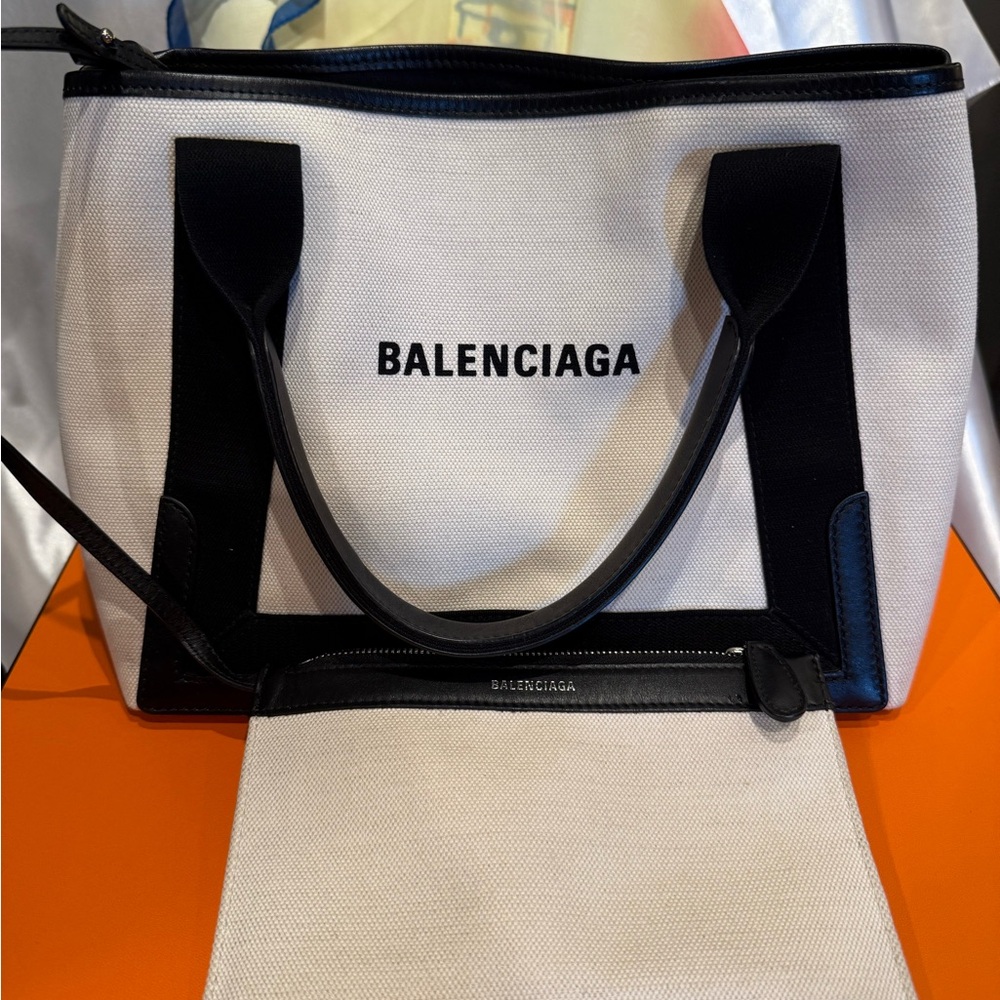Balenciaga Black and White Tote Bag - Authentic